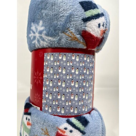 Holiday Time Snowman Velvet Plush Throw Blanket 50" x 60" - Picture 5 of 10